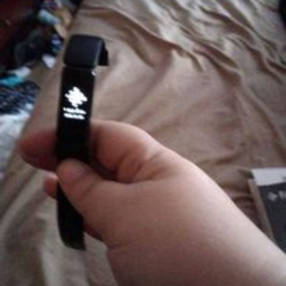 Fit bit inspire 2 - Picture 2 of 2